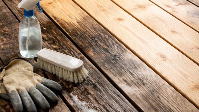 Отбеливание деревянных досок с почерневшей поверхностью: когда это возможно и от чего зависит результат